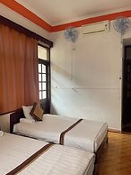 Alex Ha Long Hotel