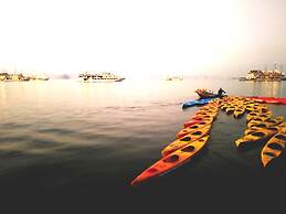 Alex Ha Long Hotel