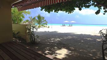 Luau Beach Inn