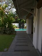 Le Colonial 1506