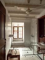 Le Colonial 1506