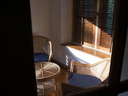 Le Colonial 1506
