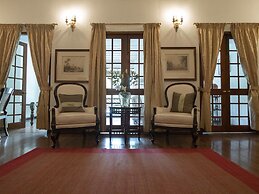 Le Colonial 1506