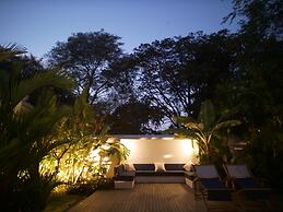 Le Colonial 1506