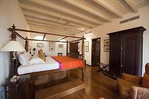 Le Colonial 1506