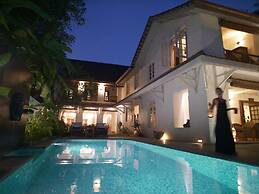 Le Colonial 1506