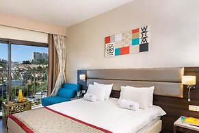 Ramada by Wyndham Nazareth