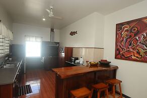 Talofa Inn