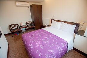 Chantai Hotel