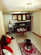 Manora Apartments and Guest House
