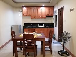 Manora Apartments and Guest House