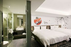 Chiayi Look Hotel