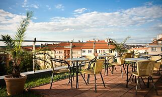 Hotel OYA