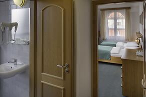 Hotel OTAR