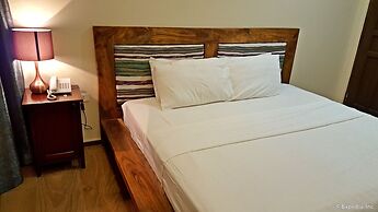 Golden Gate Suites