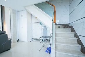 Hakka International Duplex Apartment - Beijing Rd