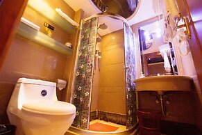 Hakka International Duplex Apartment - Beijing Rd