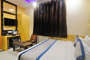 Check In Room Main Bazar