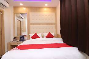 Check In Room Chuna Mandi
