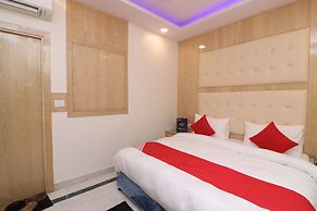 Check In Room Chuna Mandi