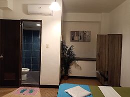 MB's Garden Inn