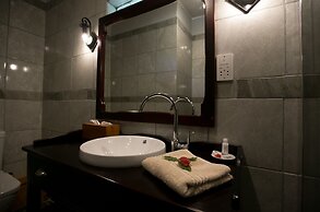 Island Safari Lodge