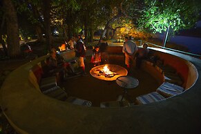 Island Safari Lodge