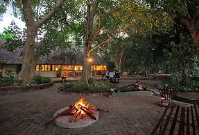 Island Safari Lodge