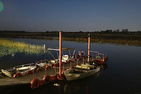 Island Safari Lodge