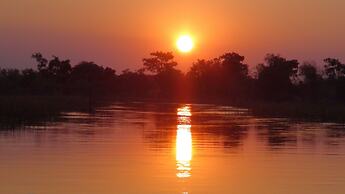 Island Safari Lodge