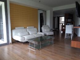 The Green Golf Residence Condominium