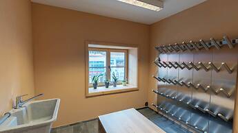 Alpen Select Lodge for 16-24 People