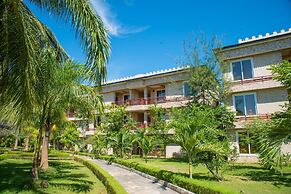 Sunrise Beach Resort