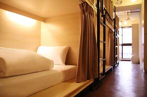 StarBox Hostel