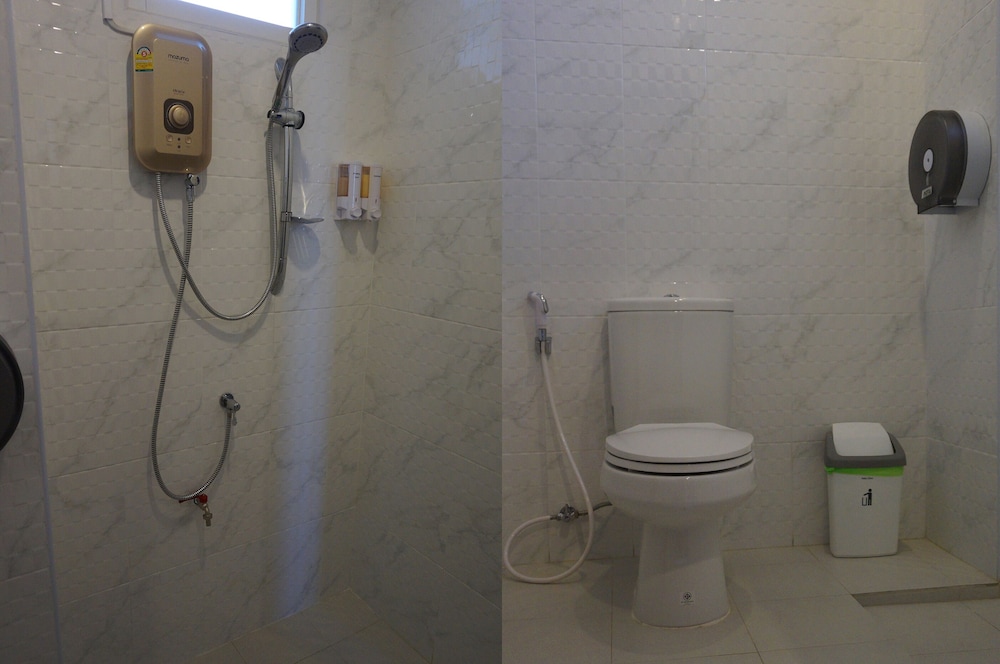 Kata Beachwalk Hotel and Bungalows