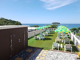 Kata Beachwalk Hotel and Bungalows