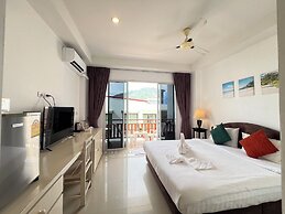 Kata Beachwalk Hotel and Bungalows