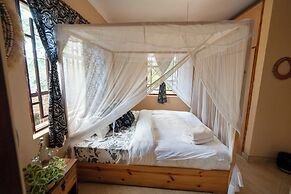 White House Hostels - Arusha