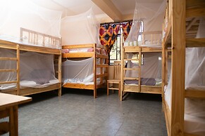 White House Hostels - Arusha