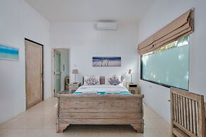 MYAMO Beach Lodge