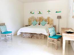 MYAMO Beach Lodge