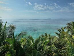 MYAMO Beach Lodge