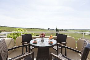 Sunny Hill Hotel