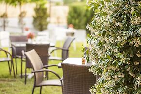 Sunny Hill Hotel