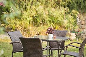 Sunny Hill Hotel
