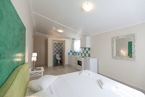 Sunny Hill Hotel