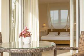 Sunny Hill Hotel