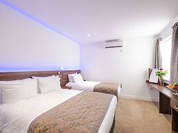 Signature Hotel London