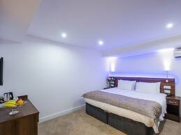 Signature Hotel London