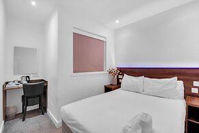 Signature Hotel London